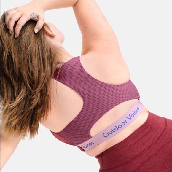 Outdoor Voices Doing Things Sports Bra in Maroon sz S - Picture 1 of 8